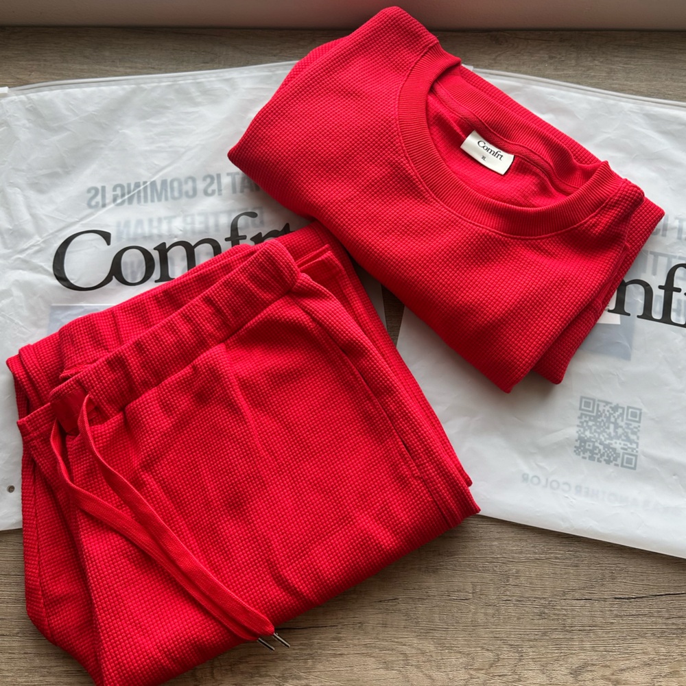 Comfrt Cherry Red Waffle Lounge Set